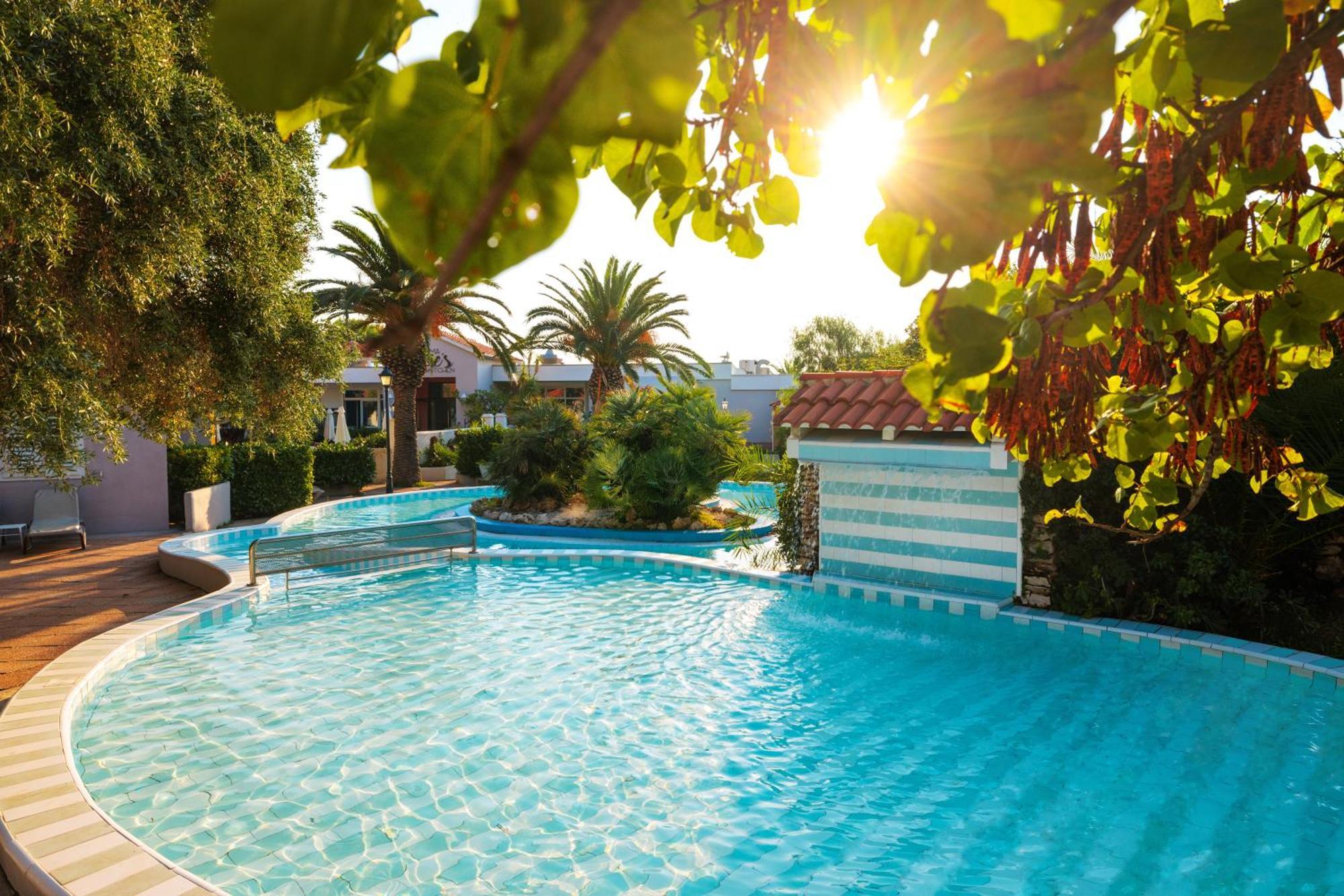 Hotel Waterman Kaktus Supetar Buitenkant foto