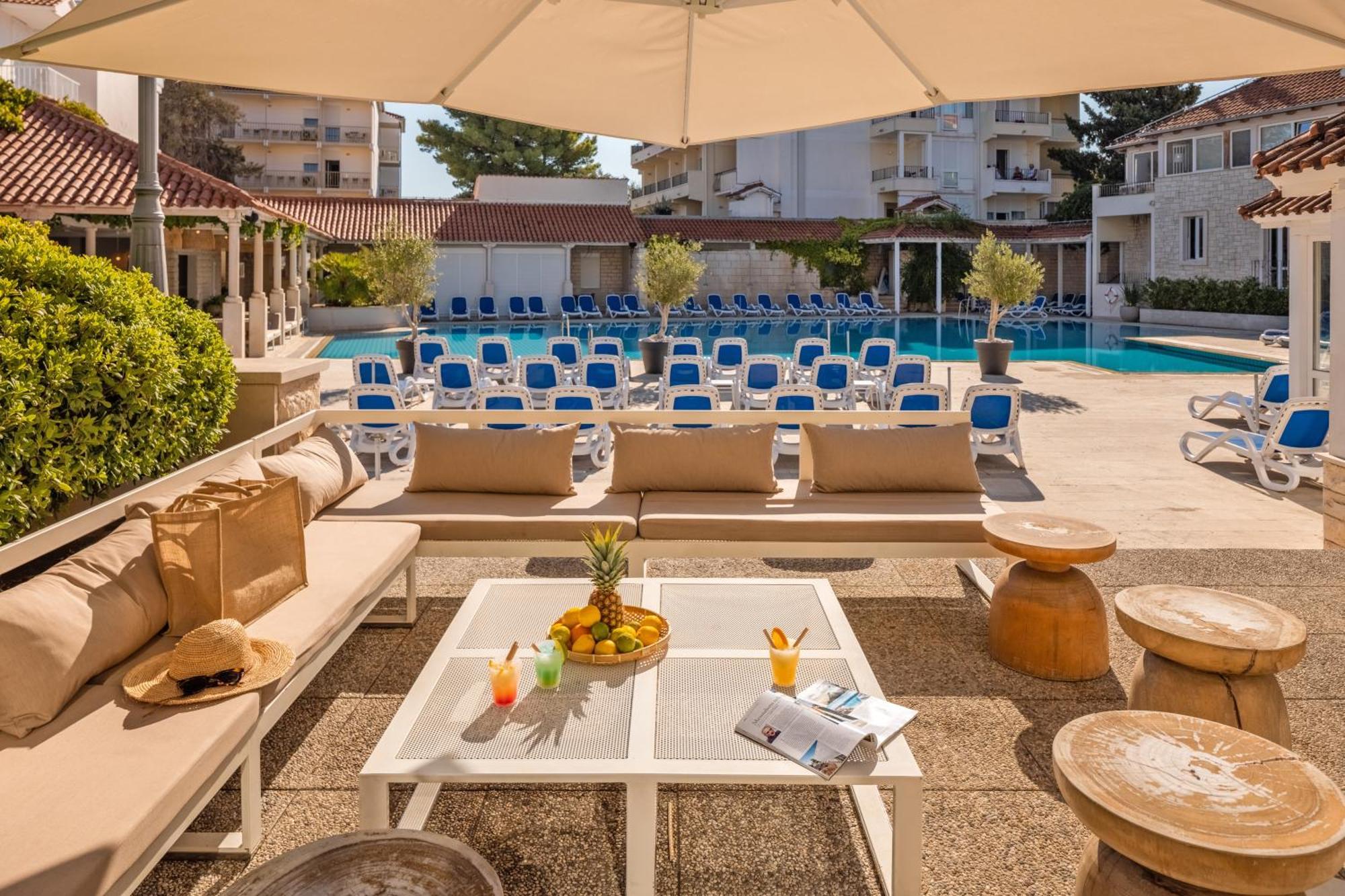 Hotel Waterman Kaktus Supetar Buitenkant foto