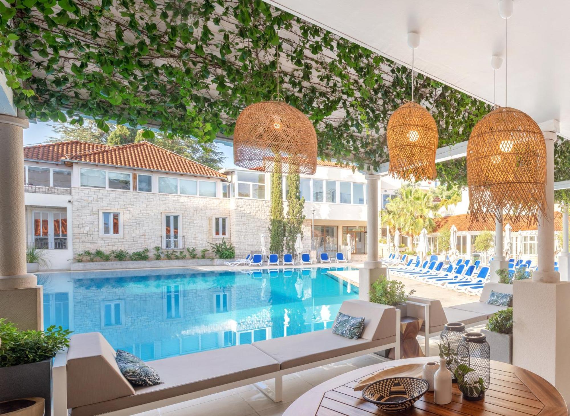 Hotel Waterman Kaktus Supetar Buitenkant foto